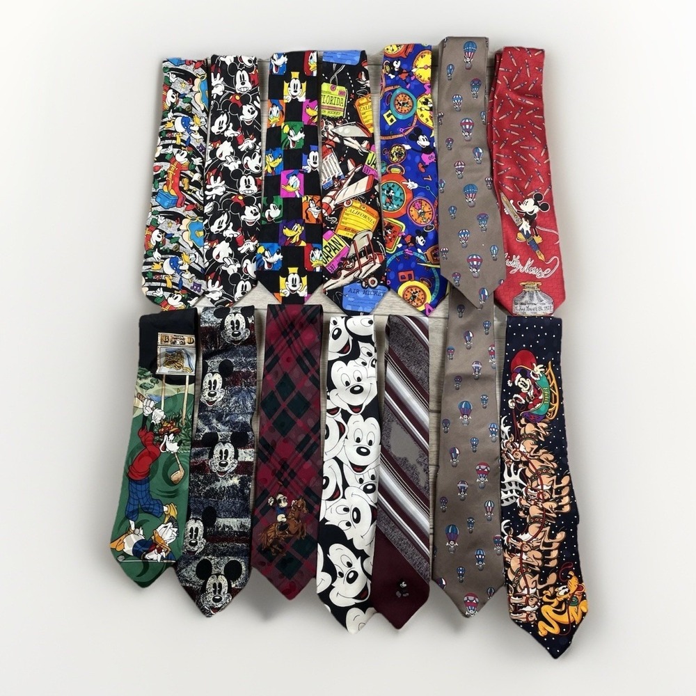 Disney - 14 Silk Tie Lot Featuring Mickey Mouse & Many Other‎ Beloved Characters